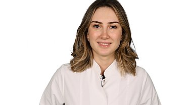 "Bebeklerde de çürüğe karşı dişler temizlenmeli"