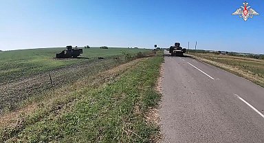 Rusya, Kursk'ta Ukrayna zırhlı konvoyunu vurdu