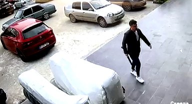Saklandığı masanın altında polisi arayıp, 'Beni öldürmeye geldi' demiş