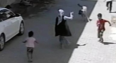 Şanlıurfa'da 3 çocuğa başıboş sokak köpekleri saldırdı