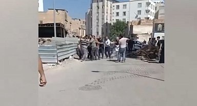 Şanlıurfa'da 'isot ve patlıcanın kaybolması' kavgası kamerada