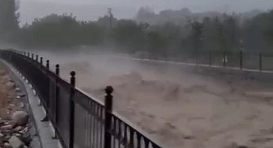 Sivas'ta sağanak sele neden oldu