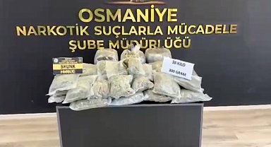 Takibe alınıp, durdurulan 2 araçtan 38 kilo skunk çıktı; 4 gözaltı