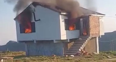 Trabzon'da yayla evi kundaklandı; 3 ölü, 3 gözaltı - Yeniden