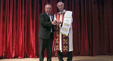 Trakya Üniversitesi'nin yeni rektörü Hatipler: En dikkat edeceğim hususların başında 'liyakat' olacak