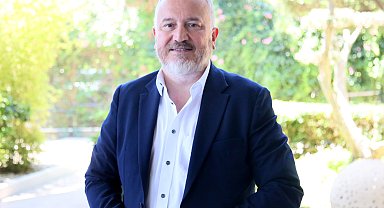 Turizmcilerden yeşil pasaport için 'İlk hak eden sektör' açıklaması