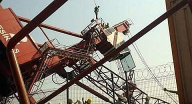 Yalova'da işçilerin bulunduğu platform koptu: 2 ölü