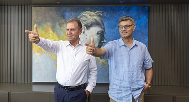 Yusuf Dikeç ile Başkan Seçer, dünyanın konuştuğu ikonik pozu verdi