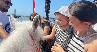 Zonguldak'ta çocukların at binme heyecanı