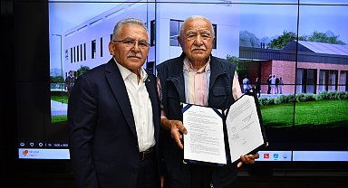 11 yıldır eşi de aynı hastalığı yaşayan hayırsever, 'Alzheimer Merkezi' yaptıracak