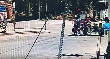 15 yaşındaki sürücünün kullandığı traktörden düşüp ağır yaralandı; o anlar kamerada