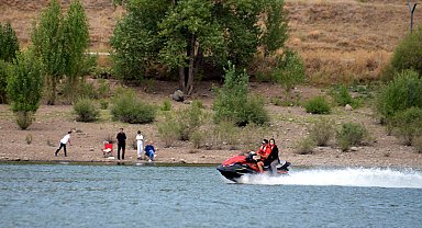 2 bin 300 rakımdaki gölette jet ski