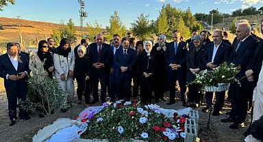 3 bakan, Narin Güran'ın mezarını ziyaret etti