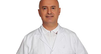 'Alın daraltma cerrahisinde yüz ve alın ölçüleri çok dikkatli alınmalı'