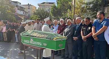'Dur' ihtarına uymadığı için polisin ateş açmasıyla ölen motosikletli toprağa verildi