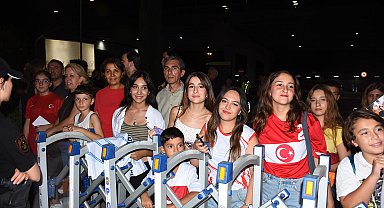 A Milli Takım İzmir'e geldi