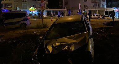 Adana'da otomobil ile motosiklet çarpıştı: 1 yaralı