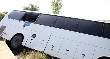 Antalya'da otel servis otobüsü şarampole düştü: 7 yaralı