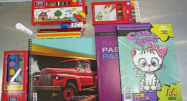 Ataşehir Belediyesi'nden okula başlayan çocuklara kırtasiye ve beslenme yardımı