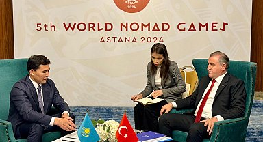 Bakan Bak, Kazakistanlı mevkidaşı Myrzabosynov ile bir araya geldi