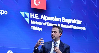 Bakan Bayraktar: 2035 yılında yenilenebilir enerji kurulu gücümüzü 100 gigavata çıkarmak istiyoruz