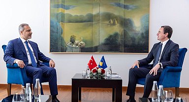 Bakan Fidan, Kosova Başbakanı Kurti ile görüştü
