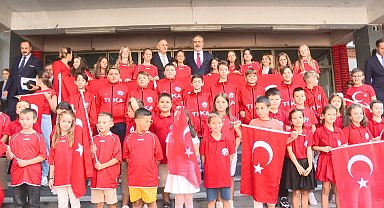 Bakan Fidan, Üsküp'te Tefeyyüz İlköğretim Okulu'nu ziyaret etti