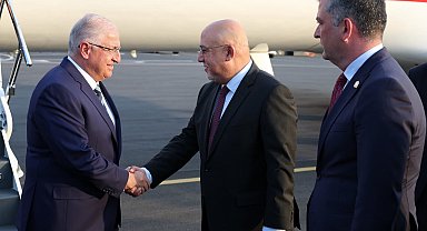 Bakan Güler, üçlü savunma bakanları toplantısı için Gürcistan'da