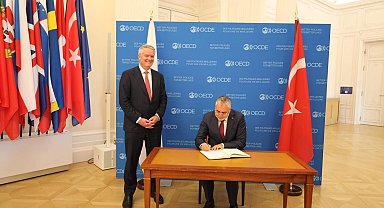 Bakan Işıkhan'ın Paris temasları