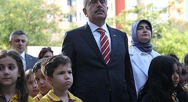 Bakan Tekin, yeni eğitim öğretim yılının ilk ders zilini çaldı