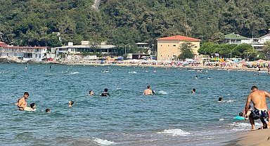 Bartın'da eylülde, hafta sonu deniz keyfi