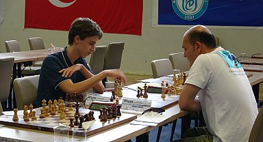 Bitlis'teki uluslararası satranç turnuvası sona erdi