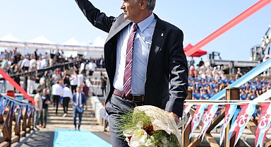 Boş mukaveleyi imzalayan Şenol Güneş'ten başarı sözü