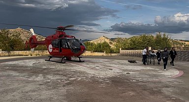 Boş sandığı tüfek ateş alınca kendini vurdu, ambulans helikopterle hastaneye yetiştirildi