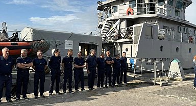 Boulogne-sur-Mer Belediye Başkanı Cuvillier, kurtarma görevlilerini ziyaret etti