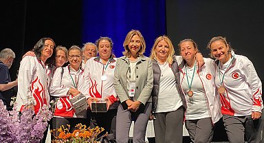 Briç'e kadın eli değdi Avrupa ve dünyada dereceler geldi