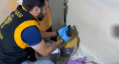 Bulgur dolu tencereden tabanca çıktı