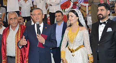 CHP Genel Başkanı Özgür Özel, Mardin'de düğüne katıldı