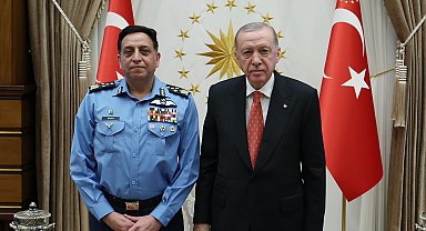 Cumhurbaşkanı Erdoğan, Pakistan Hava Kuvvetleri Komutanı Orgeneral Sidhu'yu kabul etti