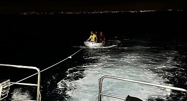 Denizde kayıklarıyla mahsur kalan 4 amatör balıkçı kurtarıldı