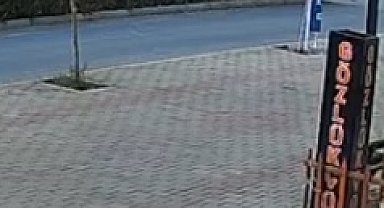 Ekmek almaya giderken kazada ağır yaralandı