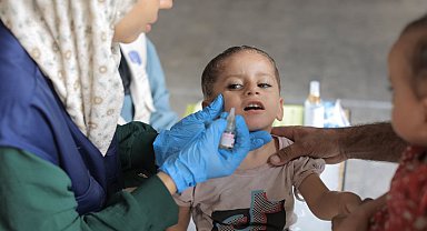 Gazze'de 530 bin çocuk aşı oldu