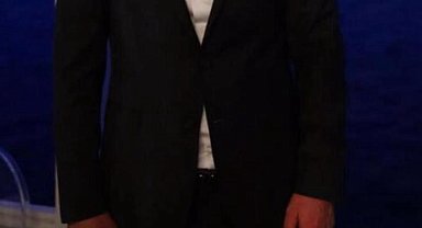 Haluk Canatar yüzmeye el atmak için kolları sıvadı