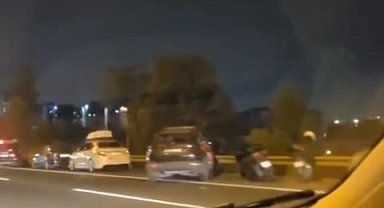 İstanbul- Başakşehir'de TIR'a çarpan motosiklet sürücüsü hayatını kaybetti