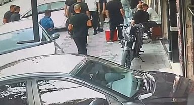 İstanbul - Bayrampaşa'da 1 kişinin öldüğü silahlı kavganın görüntüleri ortaya çıktı