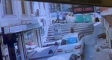 İstanbul - Beyoğlu'nda otel odasında sevgilisini darbederek öldürdü