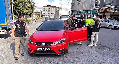 İstanbul - Esenyurt'ta okul çevresinde polis denetimi