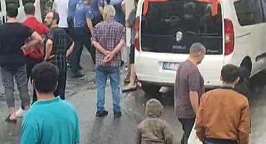 İstanbul - Esenyurt'ta sopalı bıçaklı park yeri kavgası kamerada