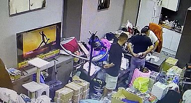 İstanbul- Fatih'te polislere saldırıyla ilgili yeni görüntüler ortaya çıktı