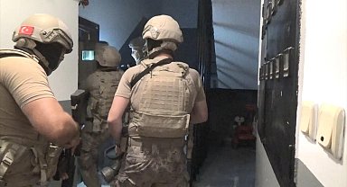 İstanbul - İstanbul'da DEAŞ ve El Kaide'ye para aktaran şüphelilere operasyon: 5 gözaltı